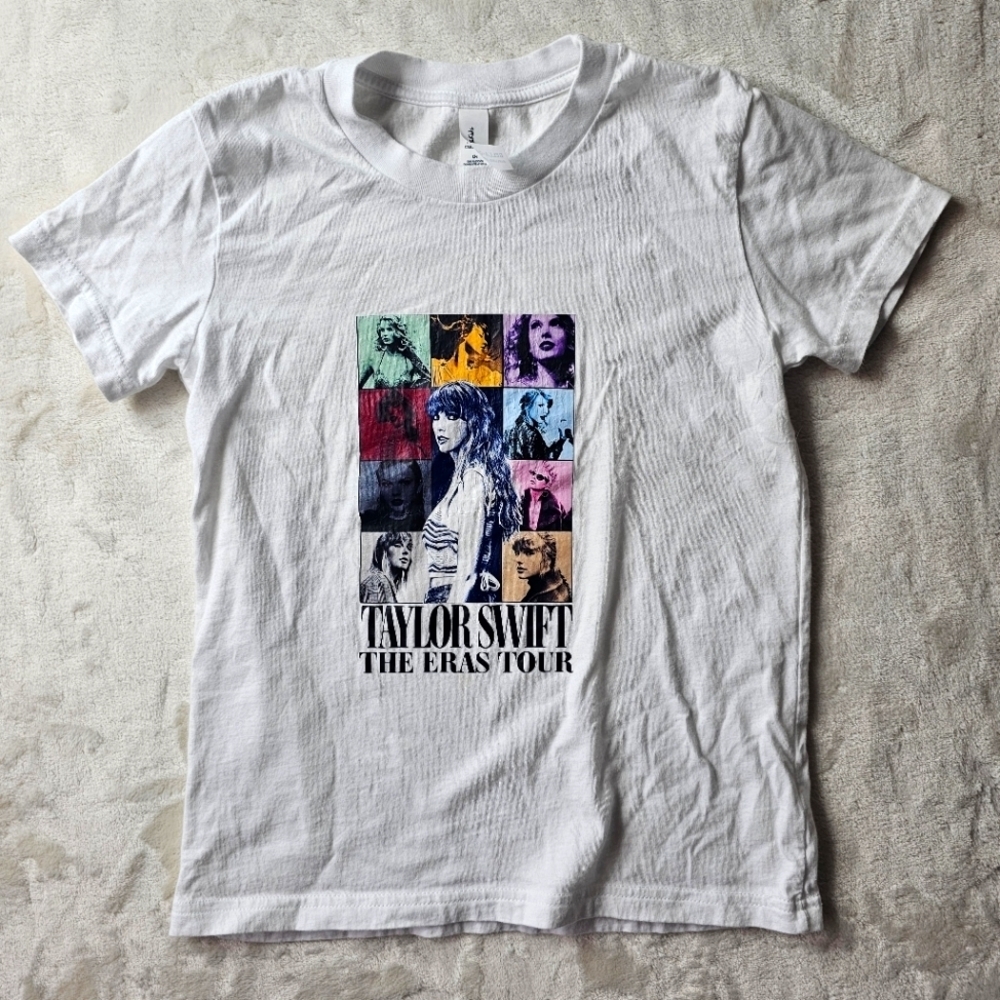 Taylor Swift Kid’s Small Concert T Shirt Tee Eras Tour